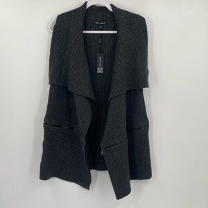 Cable & Gauge cardigan, short sleeve vest, gun metal hardware zippers SzM